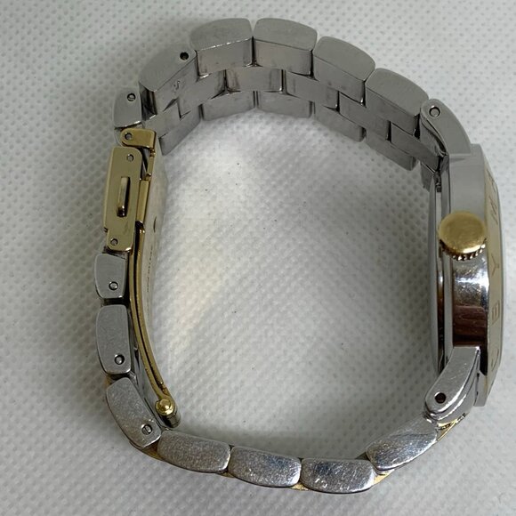 Women’s Marc Jacob’s Wrist Watch gold silver tone 35mm quartz 6.5” running - Picture 8 of 8